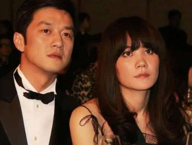 李嫣穿衣打扮的照片,李嫣去瑞士晒滑雪照