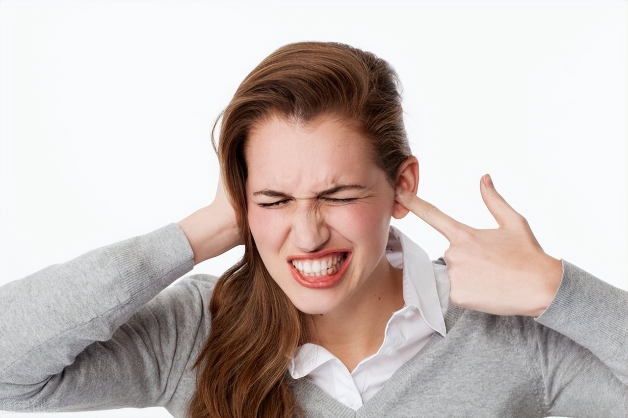 耳鸣脑鸣蝉鸣,耳鸣蝉鸣脑鸣