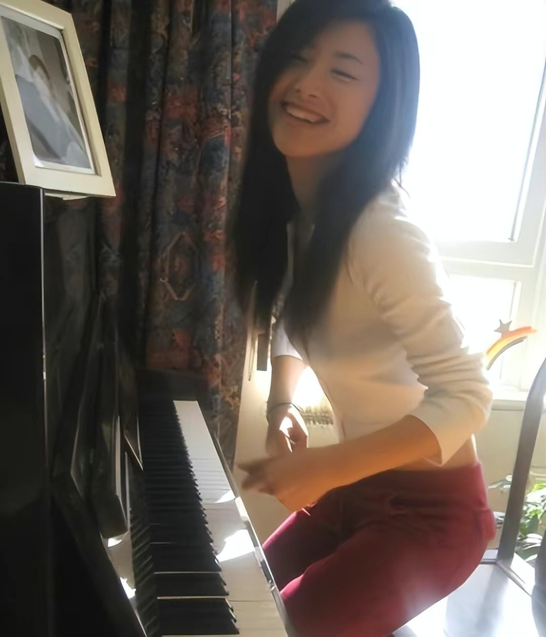 朱珠年轻时多漂亮,演员朱珠低调与圈外人结婚