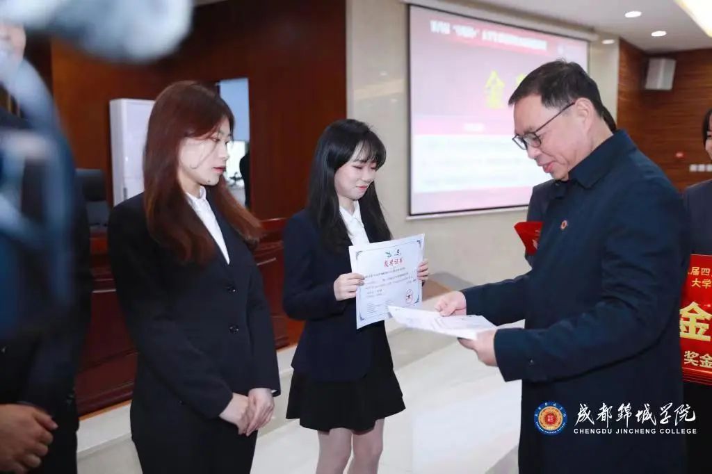 在成都读大学好就业吗,在成都读研究生是什么体验