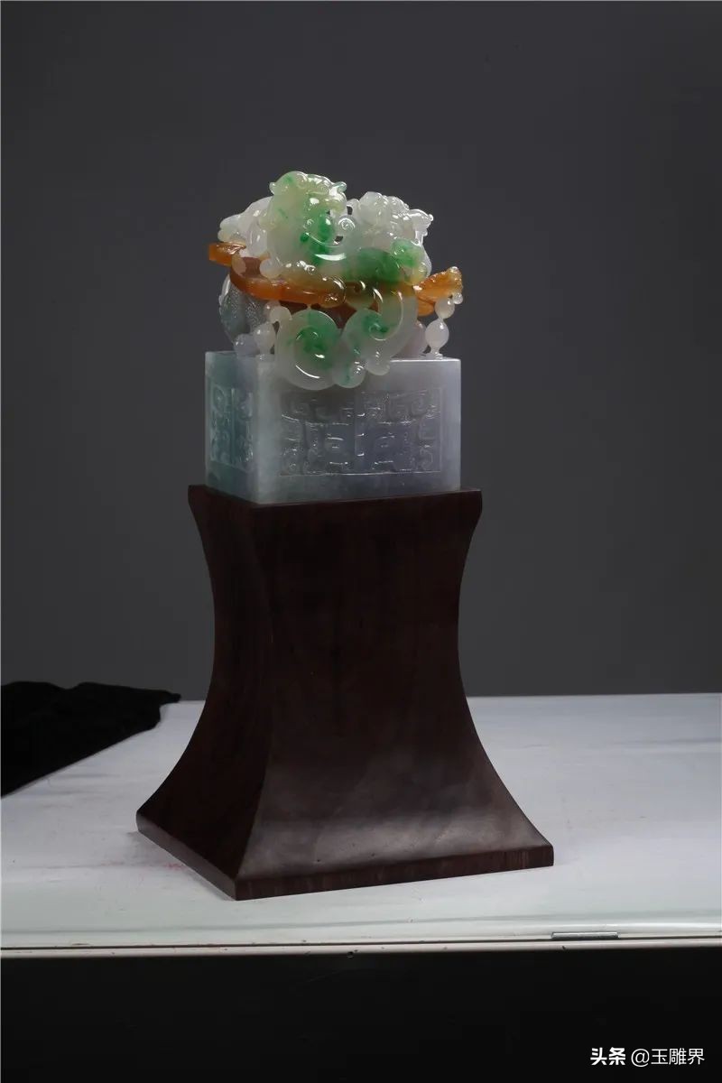 翡翠天工奖得主是谁,历届翡翠天工奖金奖作品