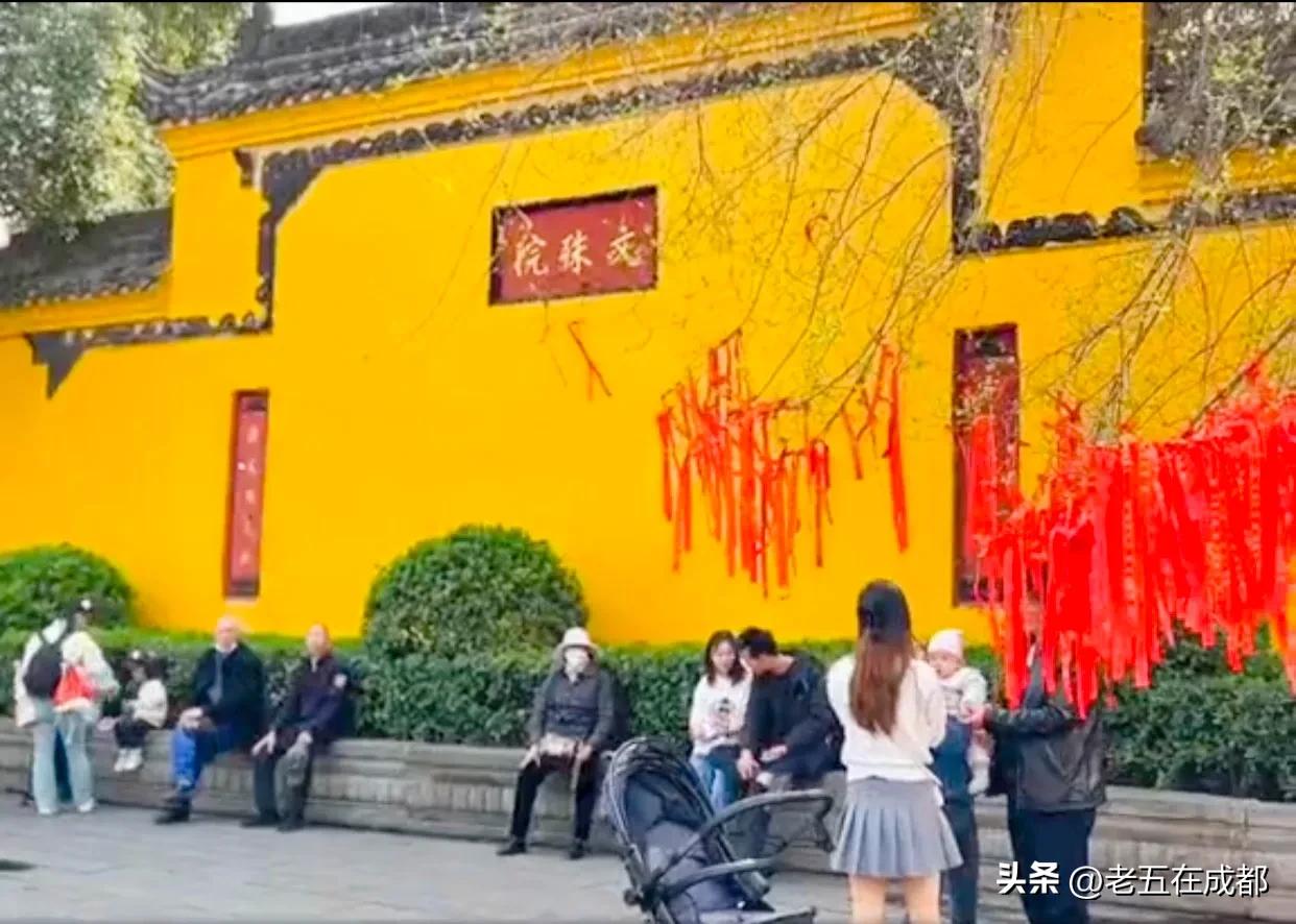 成都到布达拉宫旅游详细攻略,成都自驾张家界旅游详细攻略