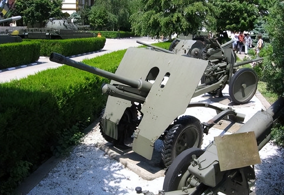 二营长的意大利炮到底长什么样子,二连长的意大利炮是怎么来的