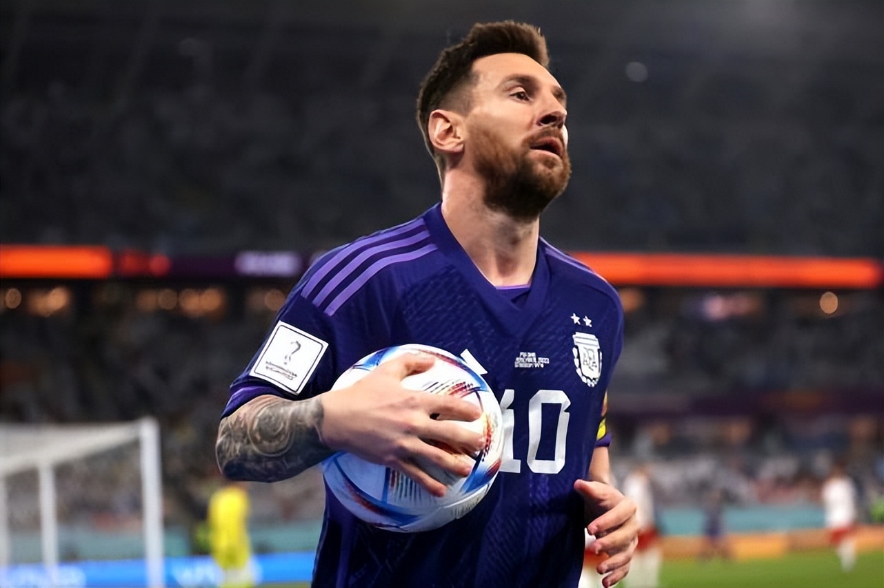 梅西1球2助再现球王级发挥,球王梅西世界杯冠军合集