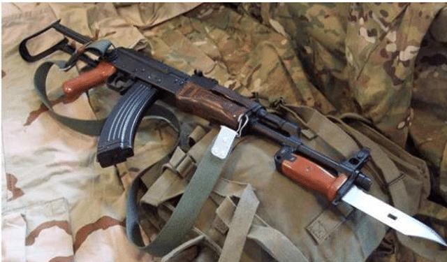 被ak47击中后还能继续战斗吗,被ak47打中的真实效果