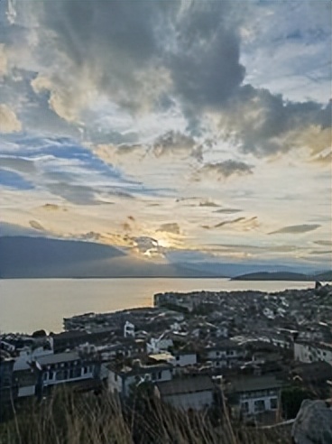 成都香格里拉十日游,昆明大理丽江香格里拉六日游报价