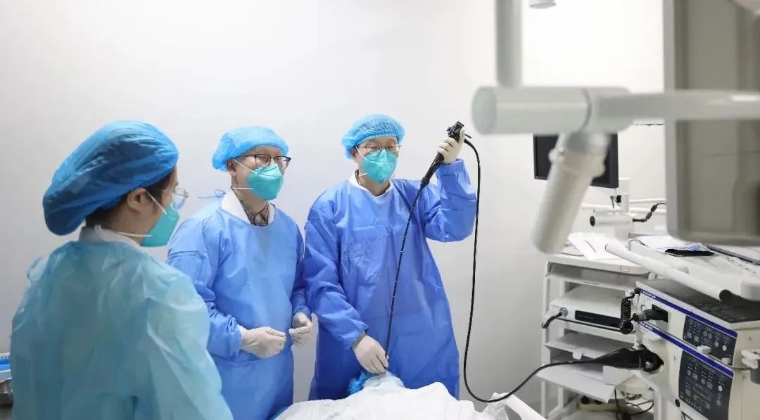 异物掉到支气管肺里怎么办,异物从气管掉入肺里咋办