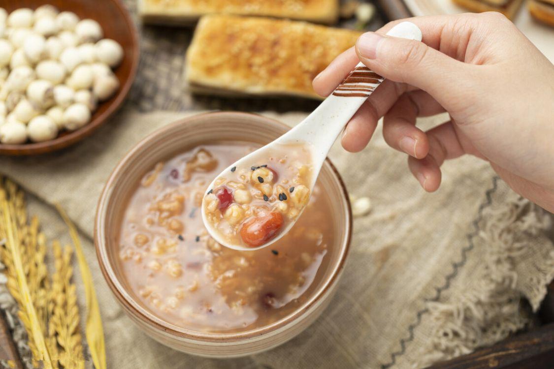 秋冬交替时煮什么粥比较好,秋冬最养人的健康营养美味粥