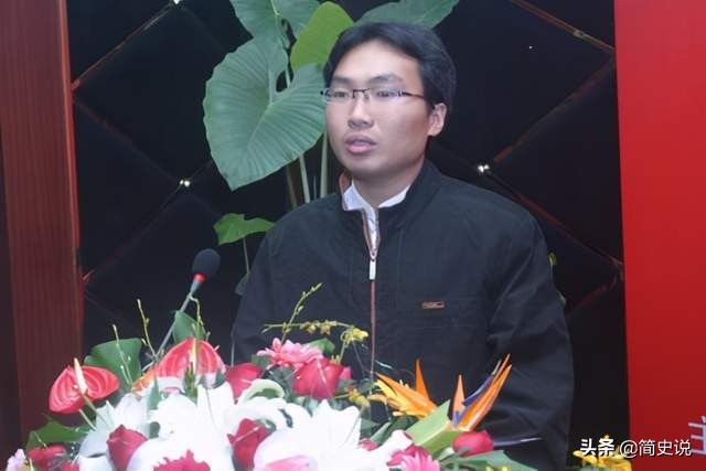 父亲绝症儿子离家出走,父亲精神病女儿12岁打工