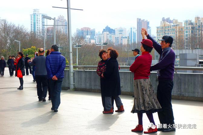 另一个方式看世界,鲁迅公园海边