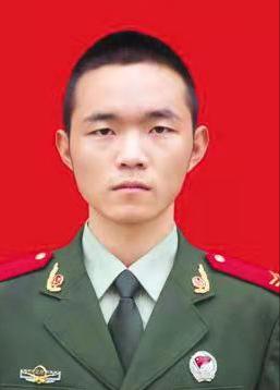 19岁战士身中13弹仍擒获歹徒,19岁武警战士身中13弹仍追击