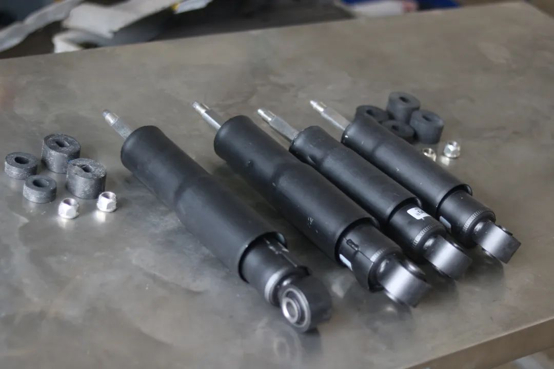 翻新陆巡lc100,陆巡lc100老款改装新款最佳案例