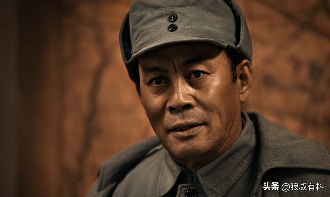 明明油头粉面却偏硬演军人，这7位专业演员告诉你，啥叫铁骨军人