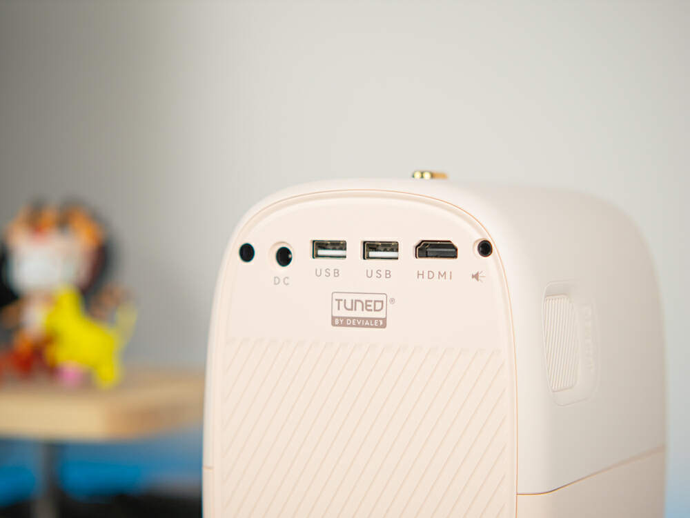 aoc智能投影仪a1max真实亮度测评,aoca1真实亮度