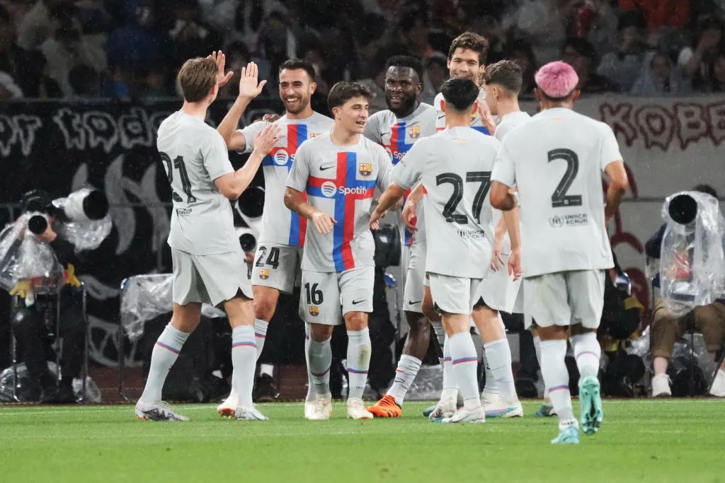 微凉晨光里再次遇见你,微凉晨光里笑得很甜蜜什么意思