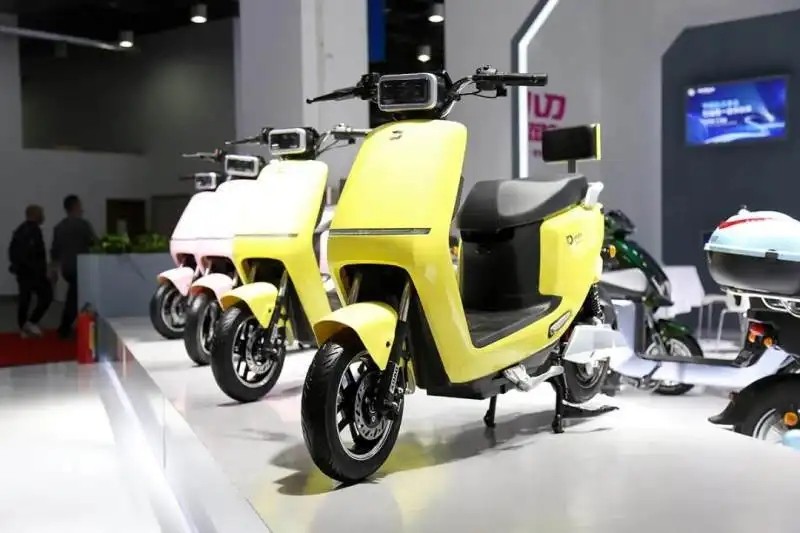 雅迪爱玛绿源小刀电动车哪个好,最新电动自行车品牌销量排名