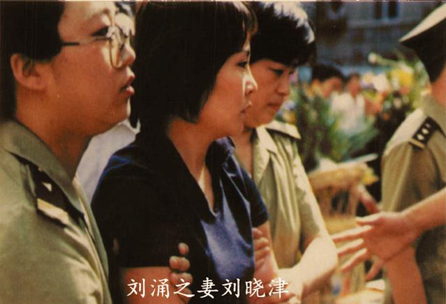 东北“教父”刘涌：与警察枪战，抽刘德华耳光，被捕时吞药自杀