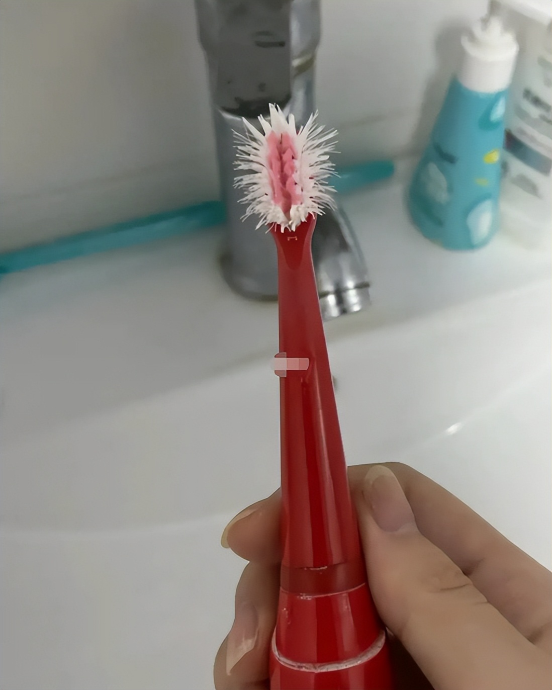 艾优和飞利浦儿童电动牙刷测评,飞利浦和usmile儿童电动牙刷测评