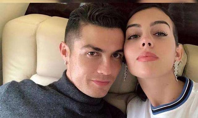 从贫民窟走出女孩到民国亿万富婆,从贫民窟女孩到百亿大亨第十六集