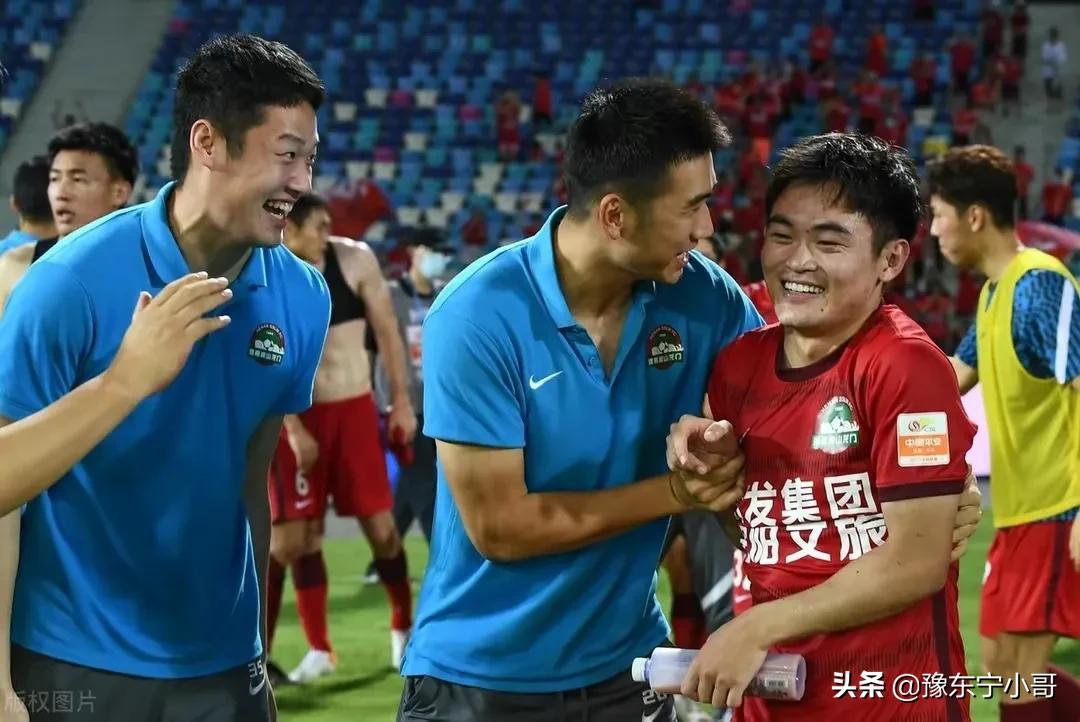 河南对申花黄紫昌,河南黄紫昌