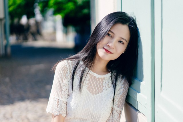 我在城中村开网吧，目睹了对面洗头女工的黑白人生