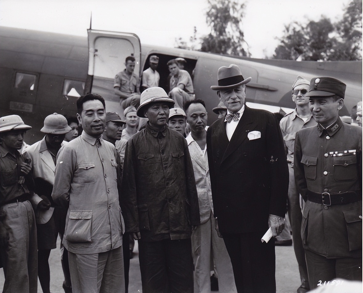 重庆谈判时，蒋介石准备让毛主席当*疆新**省长？这个问题该说清楚了