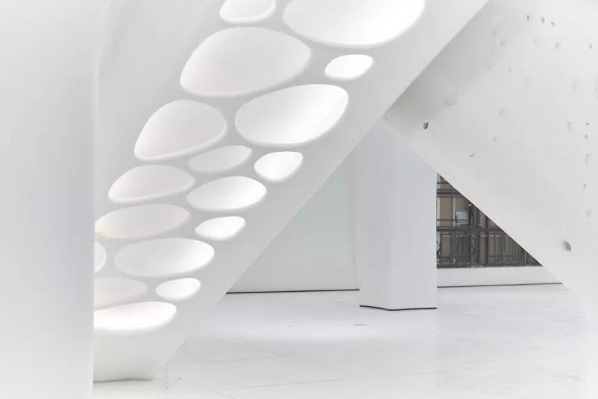 “疯狂大胆”的美克家居洞学馆如何颠覆传统家具店想象？