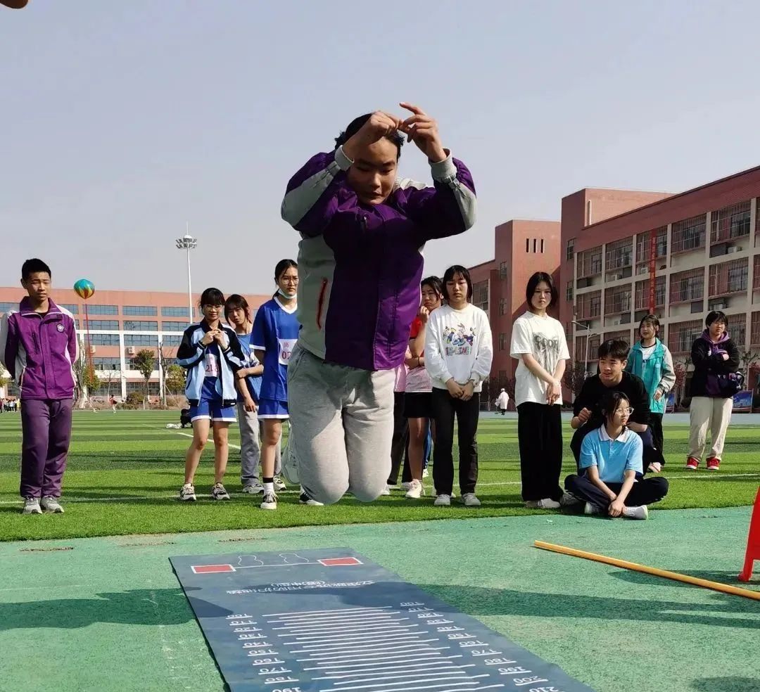 随县第三届“新华杯”中小学生运动会在炎帝学校举行