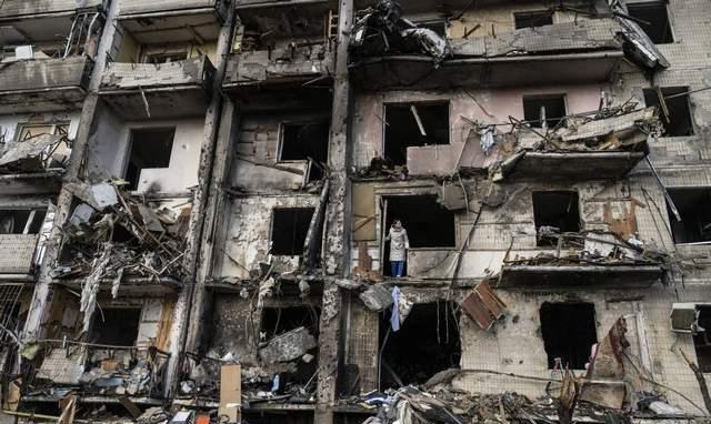 乌克兰盯上俄黄金外汇，2万亿巨额资产，真敢联手西方全吞了？