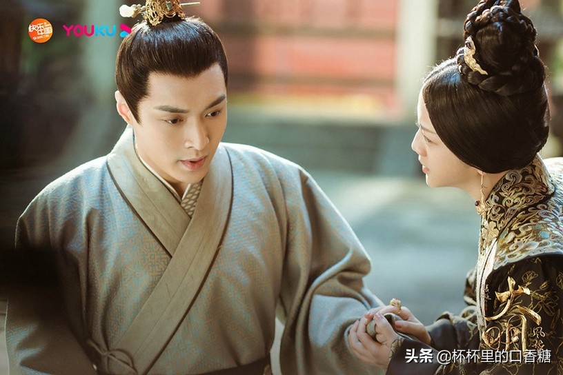 白敬亭龚俊谁帅,2023年男演员人气排行榜