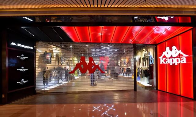 阿迪耐克李宁乔丹安踏 (亚瑟士与阿迪达斯耐克安踏李宁)