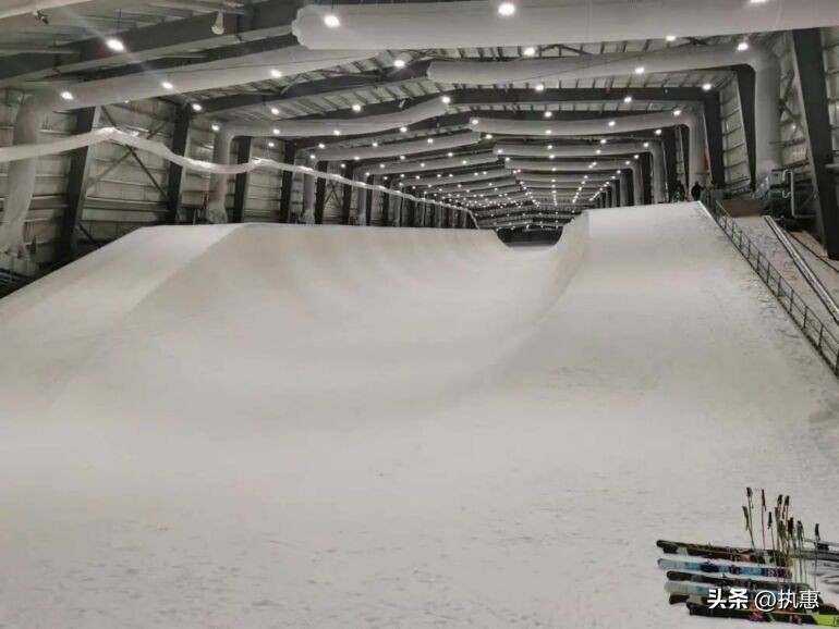 “红海”VS“蓝海”，迎冬奥一周年下冰雪旅游的进阶之径