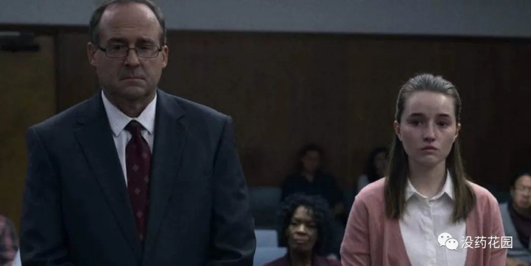 18岁美国少女谎报遭遇强奸被起诉，两年后破获连环强奸案与她有关