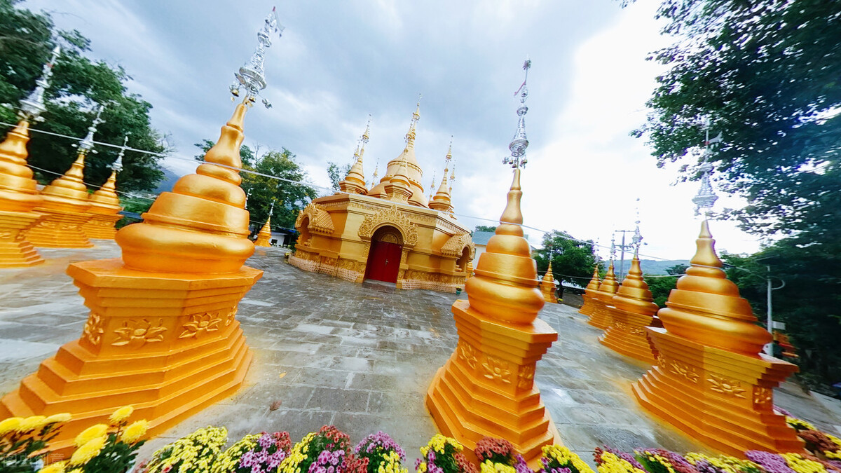 酷热难耐的八月即将过去,天气太热了回云南避暑