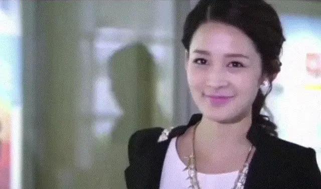 被占便宜的这6位女星,有人当场扇耳光还击,有人却指责网友心脏