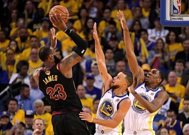 库里希望杜兰特加盟勇士吗,杜兰特与耐克达成终身合同