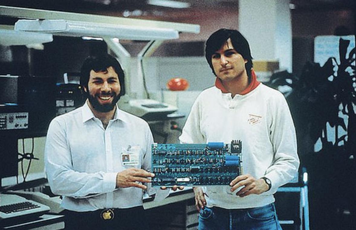 苹果出游戏电脑,苹果为什么不做游戏主机