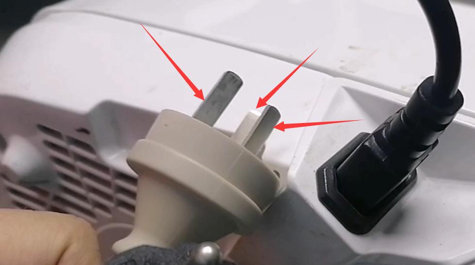 东芝电饭煲涂层掉了能用吗,东芝电饭煲上盖维修