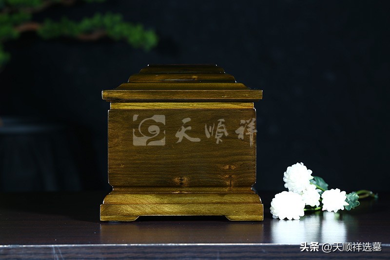 哪里有卖骨灰盒的,北京卖骨灰盒一条街