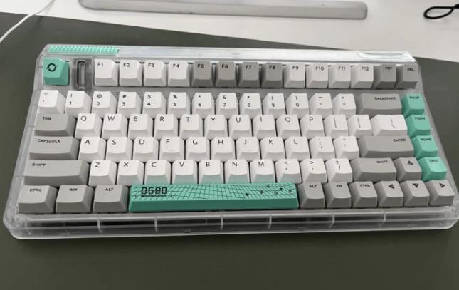 情人节送男友什么礼物实用,情人节送男朋友什么礼物好高档