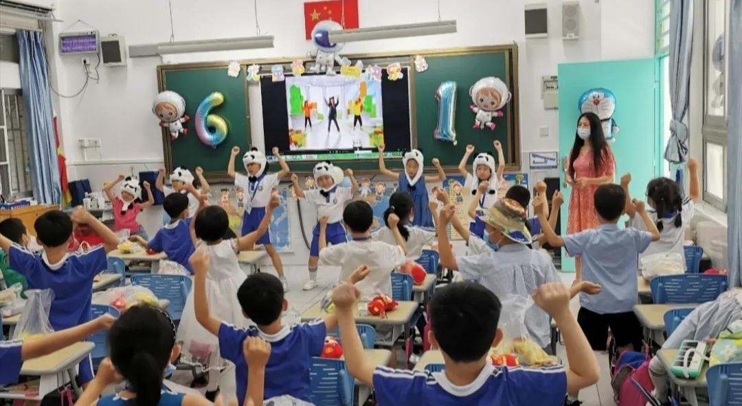 全班升级一个都不能少，幸逢良师！点亮未来