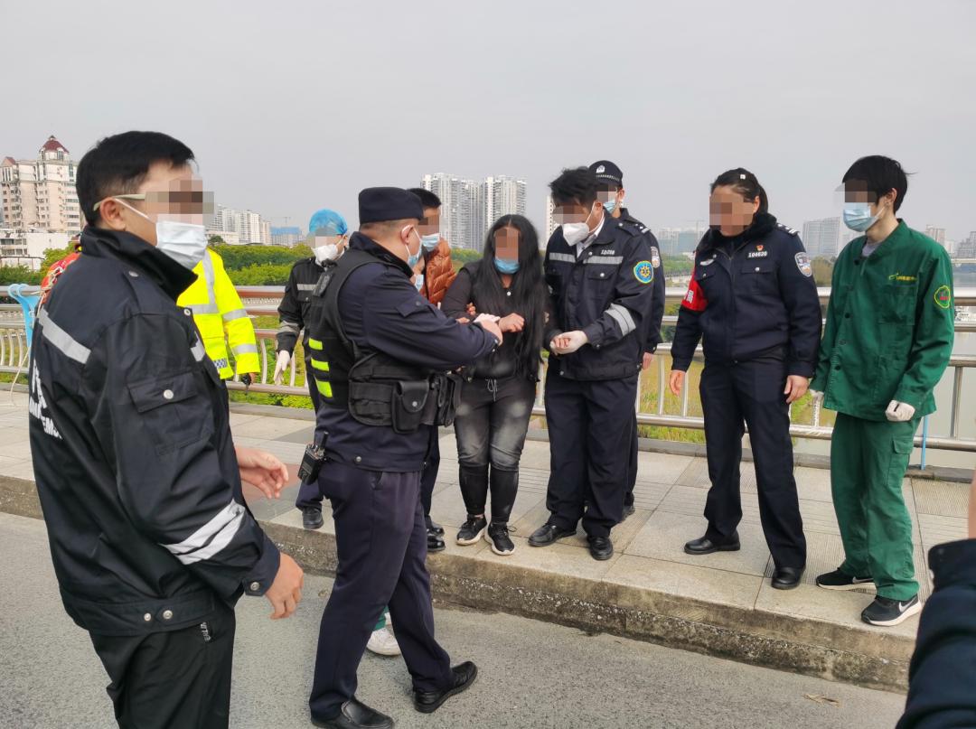 南宁女子失恋欲轻生后续,患抑郁症欲轻生女孩被救