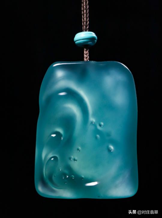 蓝水翡翠到底能不能买？缅甸蓝水跟危料怎么区别？