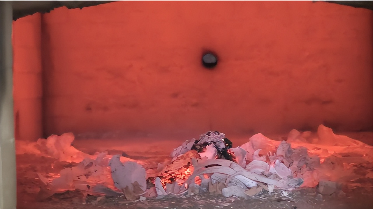 牙齿为何如此坚硬呢,火化后为什么牙齿不见了