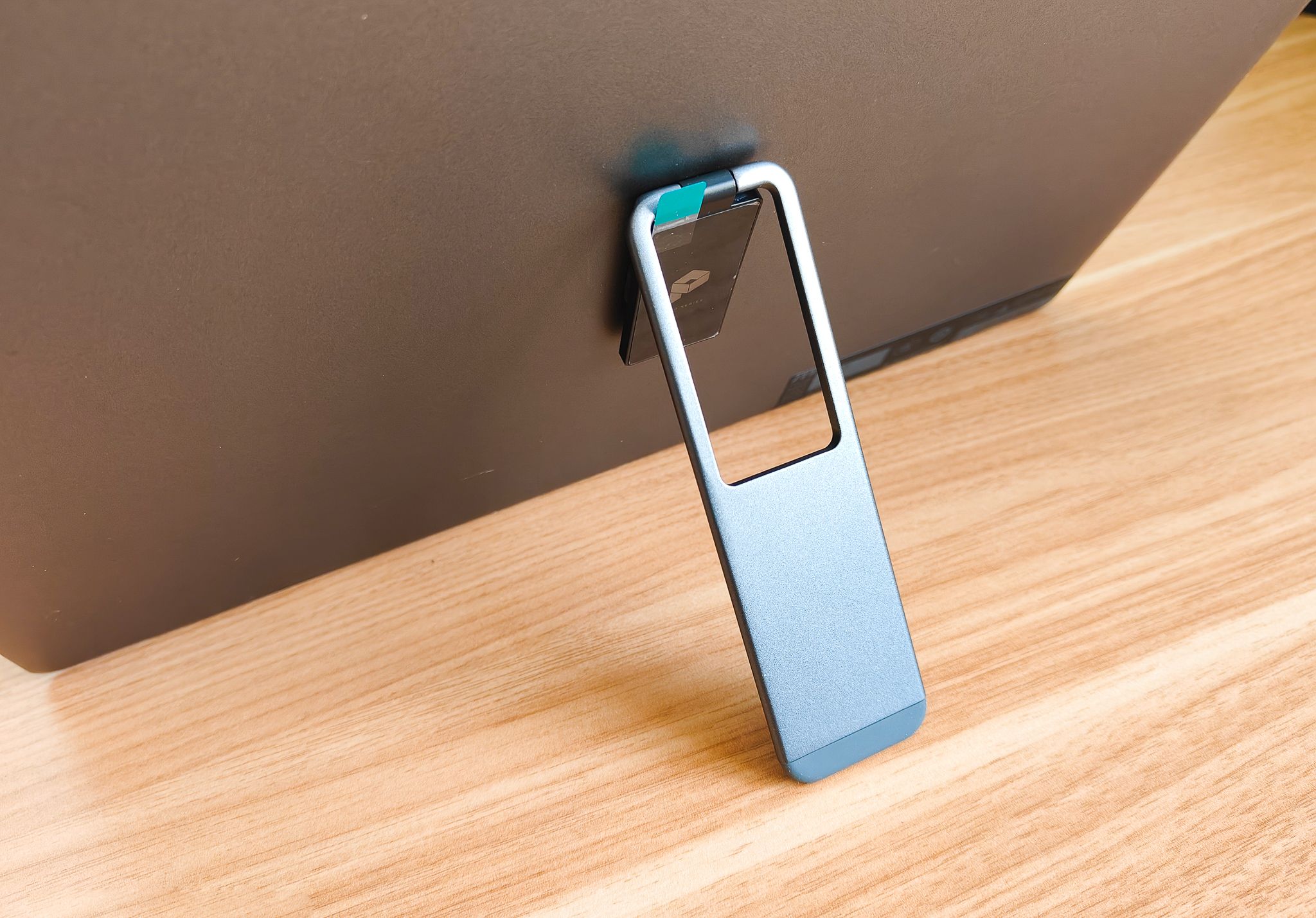 微星便携式显示器,微星便携显示器评测