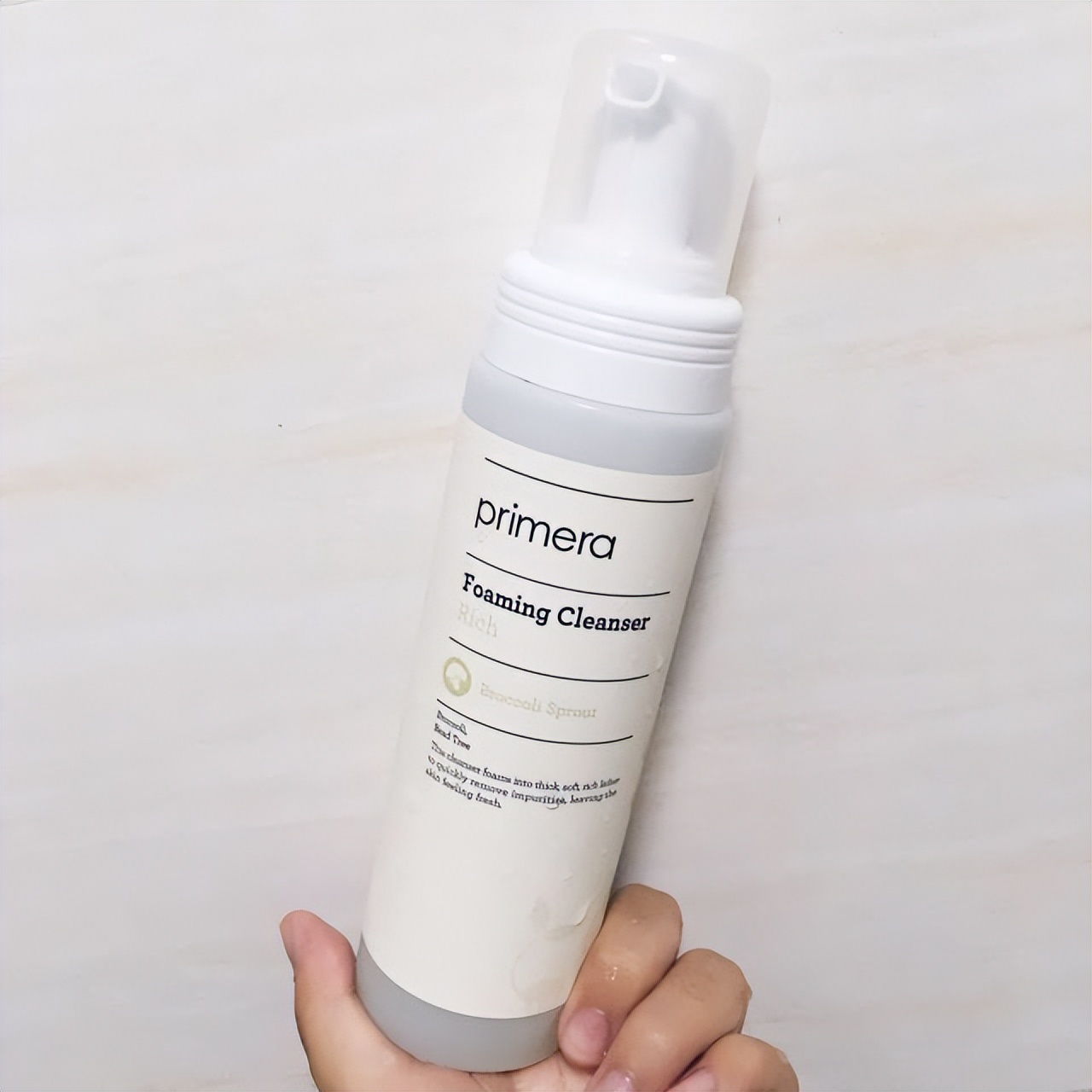 洗面奶清洁补水推荐大牌护肤品,平常化妆有什么好用的清洁洗面奶