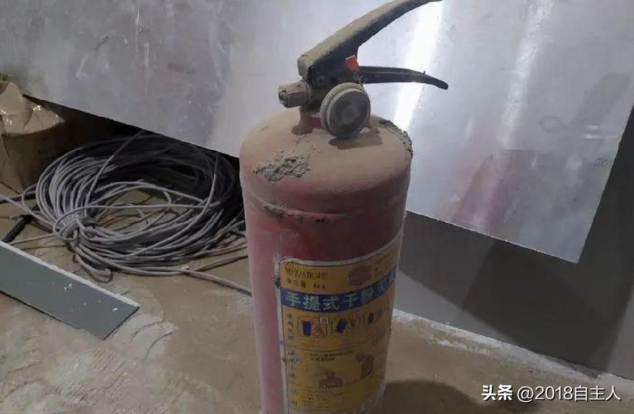 某县金城时代广场重大火灾隐患整改清单