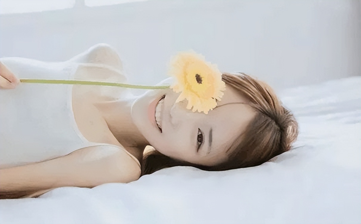 女性自己“用手”会怎么样？会不会破坏处女膜？