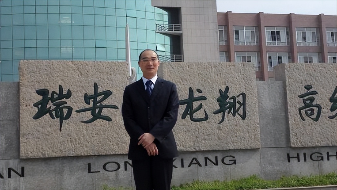 慧德邓昌武,黄石市慧德学校邓昌武