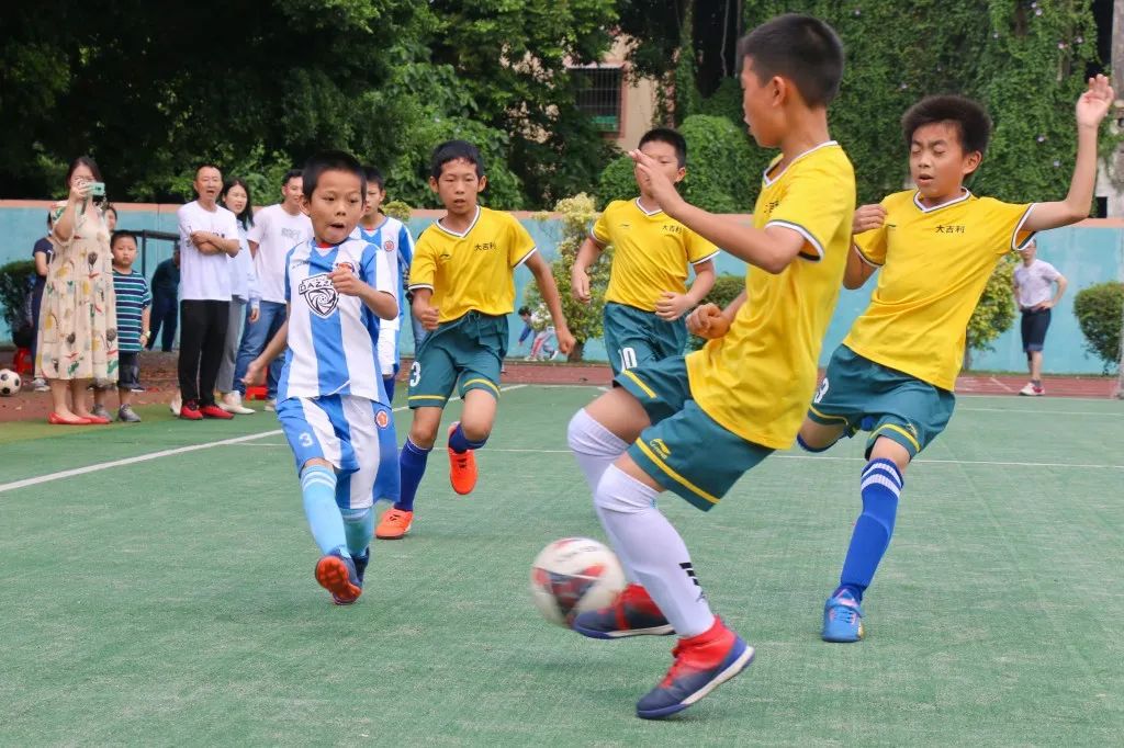 中山市校园足球联赛初中组,中山区第11小学总校直播足球比赛